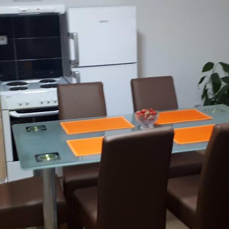 Apartmani Tajra Visoko Zewnętrze zdjęcie