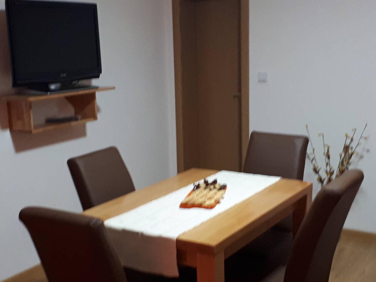 Apartmani Tajra Visoko Zewnętrze zdjęcie